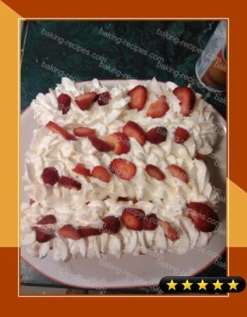 Sweet Strawberry Soda Cake recipe