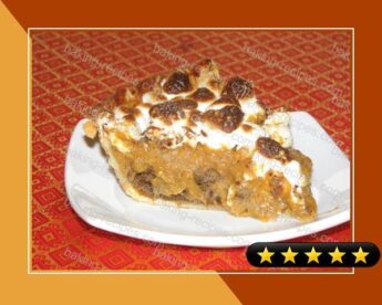 Pumpkin-Ginger Pie With Golden Marshmallow Topping recipe