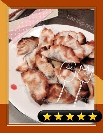 Delicious Chocolate Pies Wrapped in Dumpling Wrappers recipe