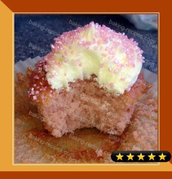 Strawberry Sponge Cakes recipe