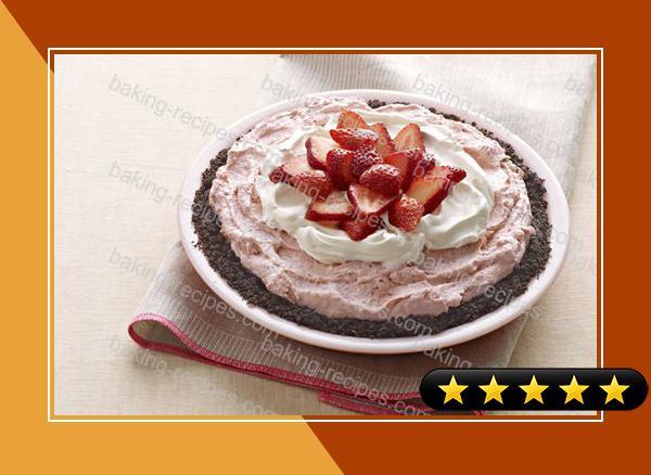 Easy Strawberry Cream Pie recipe