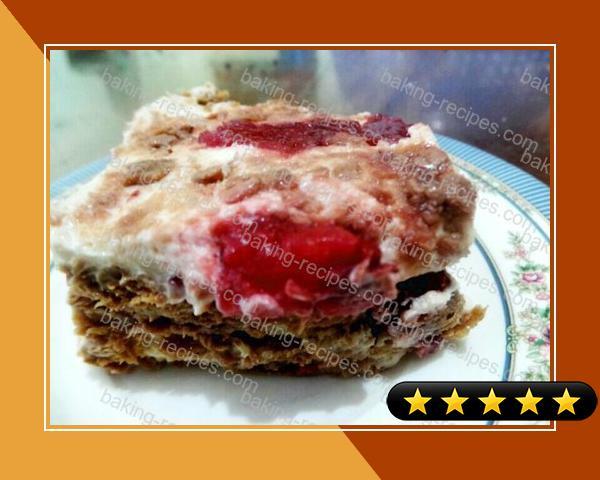 Strawberry Graham Cake recipe
