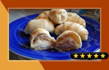Cheesey in the Middle Crescent Rolls recipe